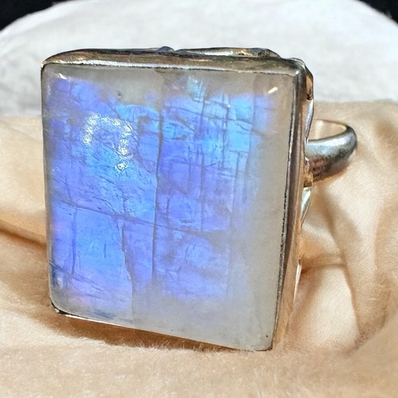 Natural Moonstone Sterling Silver Ring (8.5) - Picture 1 of 14